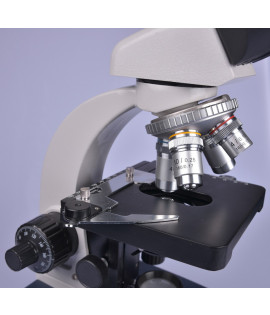 Мікроскоп XS-910